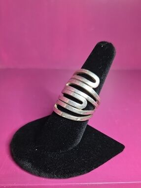 Retired Silpada "Modern Maze" Sterling Silver Ring R1532